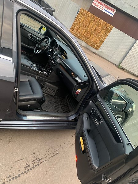 Mercedes-Benz E350 w212 3.5 v6 306л/с 2011 года.Пробег: 140.800 кмВладельцев по ПТС: 1Количество ... - 6