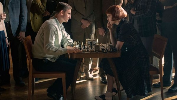 Ход королевы / The Queen's Gambit (мини–сериал, 2020).США второй половины XX века. Сирота Бет Хармон ...