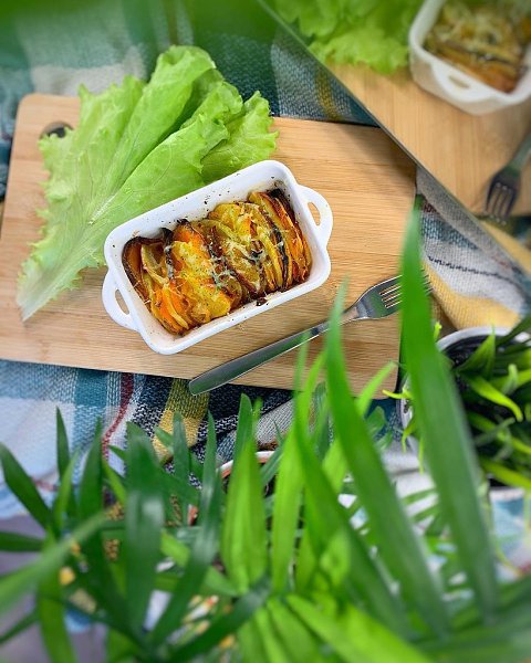 Запечённый картофель с тыквой, пряным маслом и травами.Картофель и тыкву взять в равных количествах, ... - 2