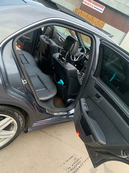 Mercedes-Benz E350 w212 3.5 v6 306л/с 2011 года.Пробег: 140.800 кмВладельцев по ПТС: 1Количество ... - 9