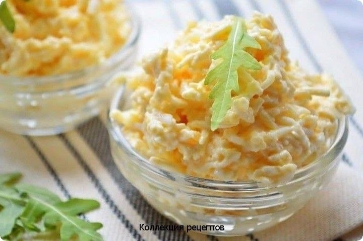 Салат с сыром и чесноком фото