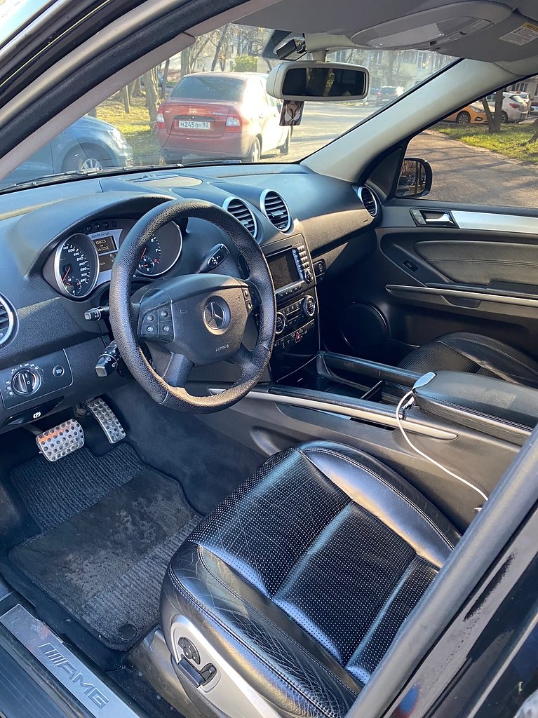  164 AMG.       2006   ... - 10