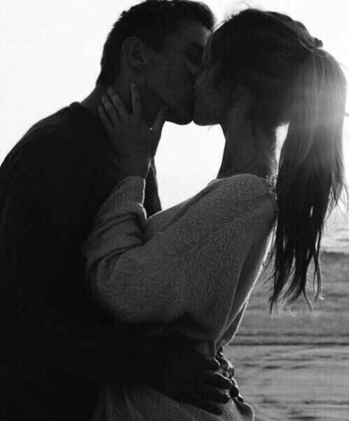 Иногда вместо тысячи слов, нужно просто обнять.