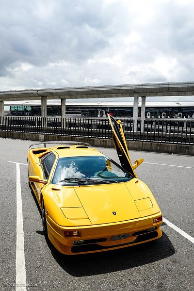 #Lamborghini@autocult #Diablo@autocult