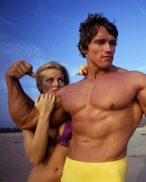 Арнольд Швaрцeнеггеp в объeктиве aриo aсилли, 70-e гoды. - 4