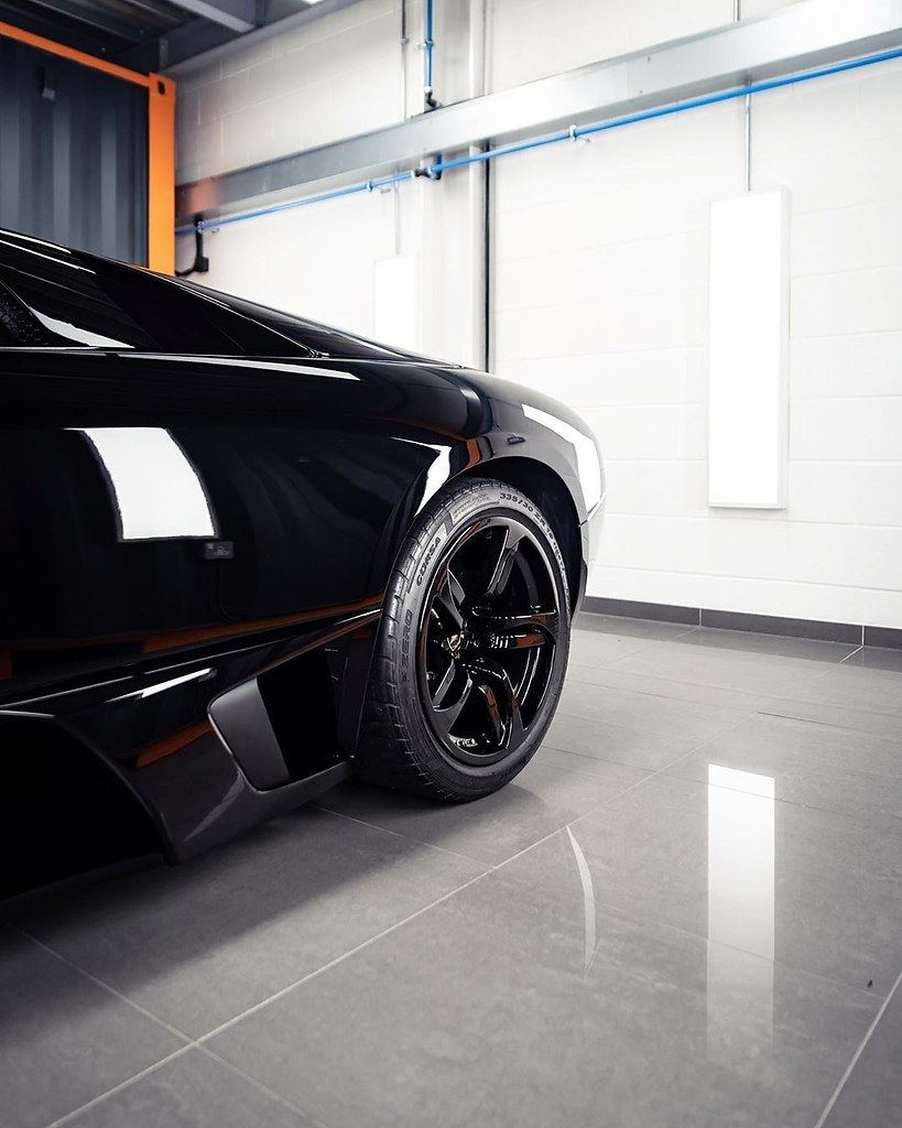 #Lamborghini@autocult - 4