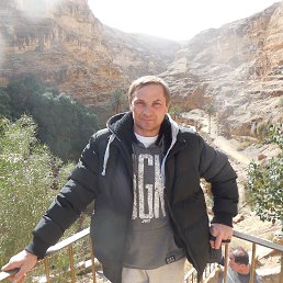 ������, ����, 52 ����