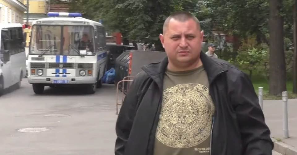 Сестра Алёны Китаевой, которую пытали с пакетом на голове, опознала в одном из пытавших знаменитого ...