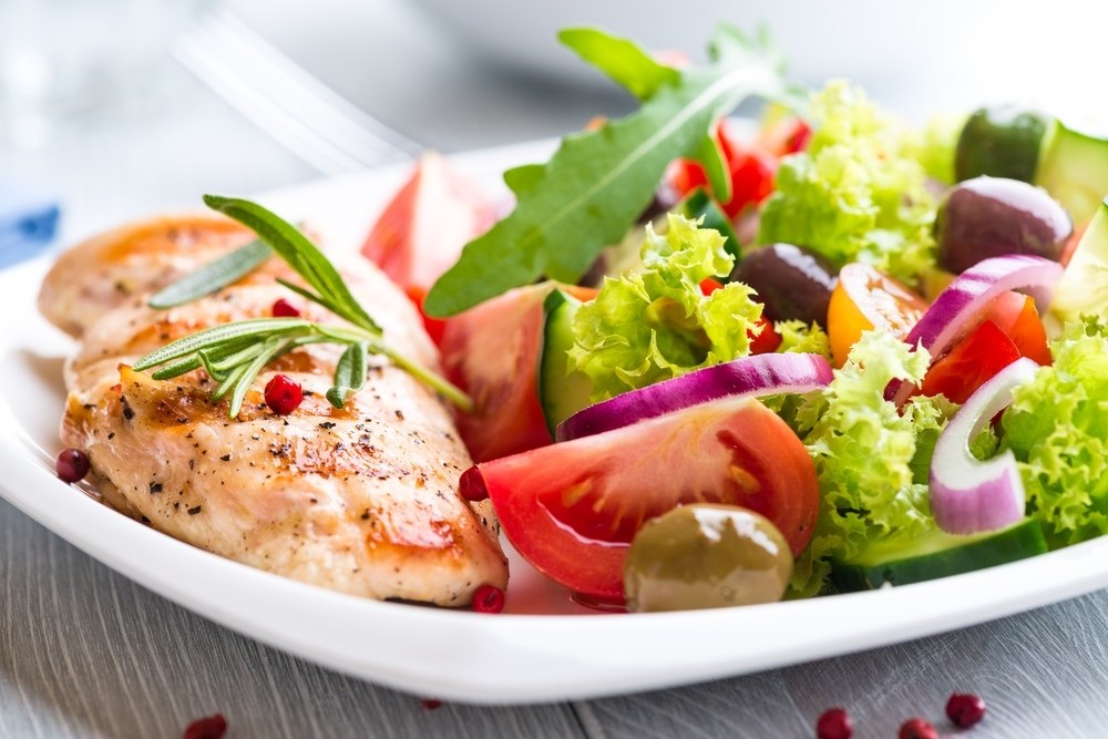 С чем сочетать куриную грудку: 15 простых и вкусных идей .1. Куриная грудка + винегрет 2. Куриная ...