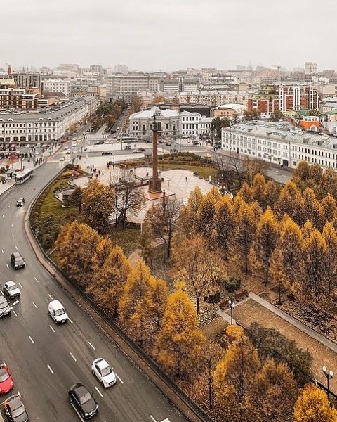 Осень 2020 может стать самой тёплой в Москве за всю историю метеонаблюдения. Средняя температура в ...