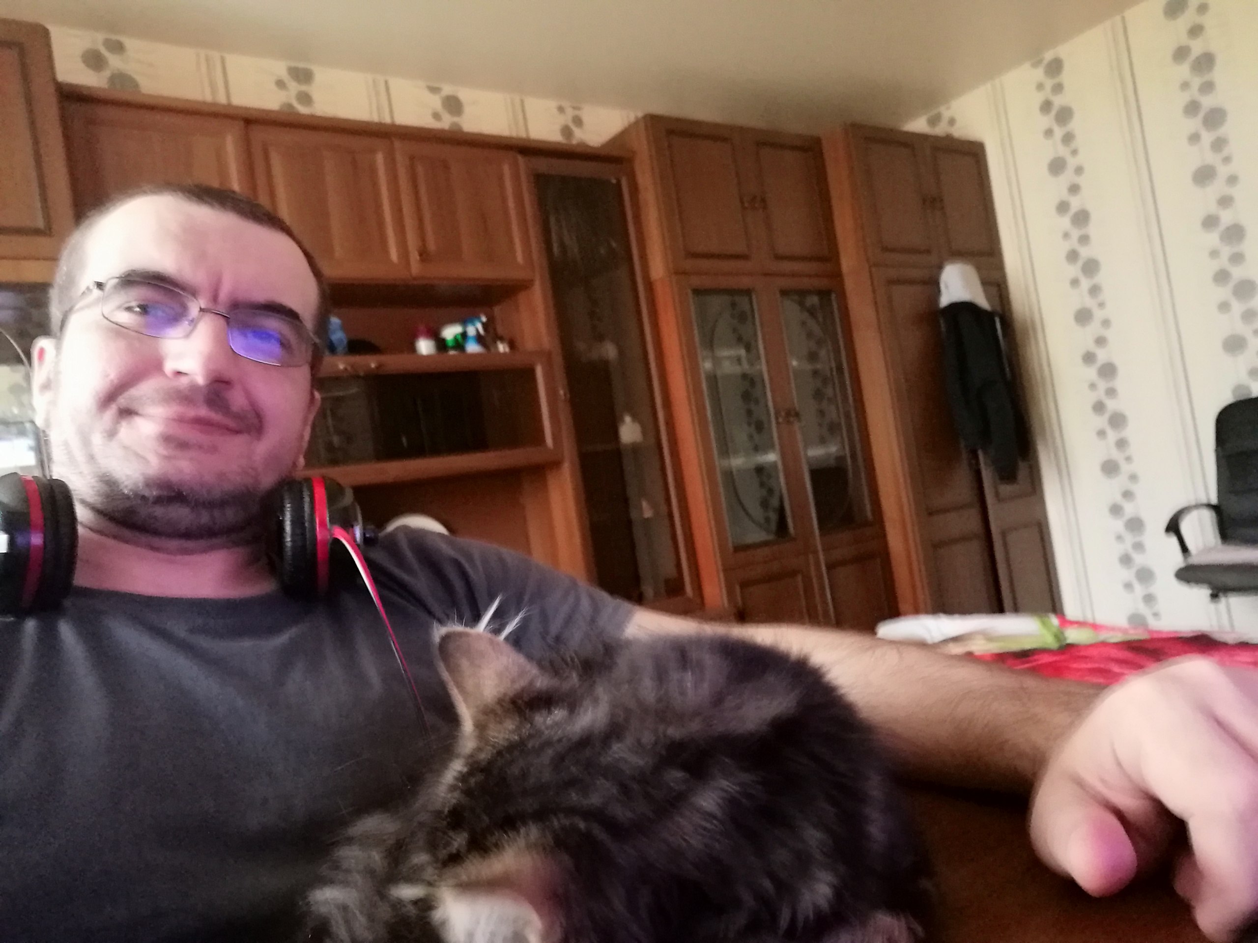   - 4  2020  18:23 - 3