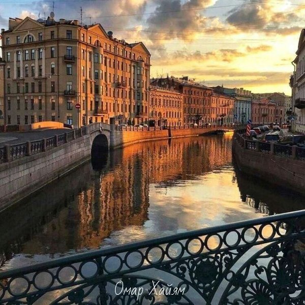 Любите злых , в них меньше фальши , чем в лицемерных добряках.