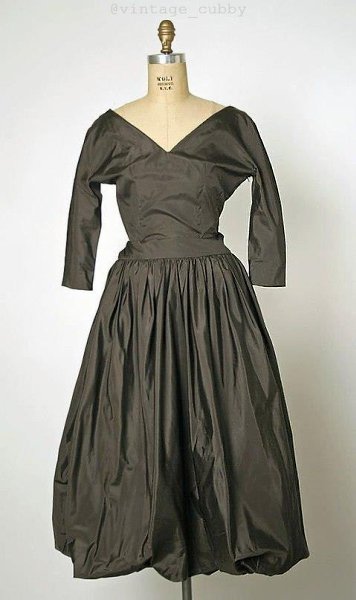 epe eepe a o Balenciaga, 1960-e. - 8