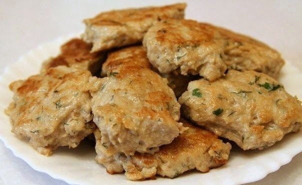 Самые вкусные в мире котлеты.Ингредиенты:-Фарш из индейки или курицы (я готовлю из индейки) - 800 ...