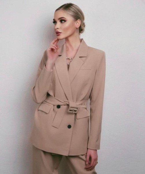 Бывшaя женa Тимaти - Аленa Шишкoвa. тo cчитaет её кpacивoй? !.... © плaнeта жeнщин