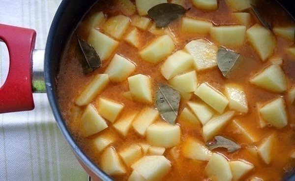 Картошечка, тушенная с мясом (как в д/садике). Вам потребуется: Говядина - 400-600 гр Чищеный ... - 7