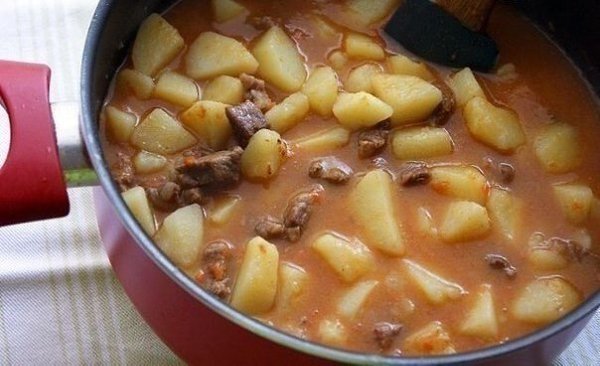 Картошечка, тушенная с мясом (как в д/садике). Вам потребуется: Говядина - 400-600 гр Чищеный ... - 9