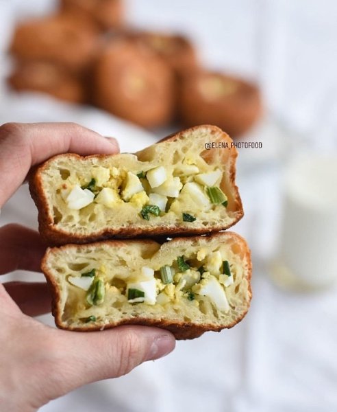 Пирожки с несладкой начинкой.1. Творожные пирожки с луком и яйцом Для теста на 15–16 пирожков (55–60 ...