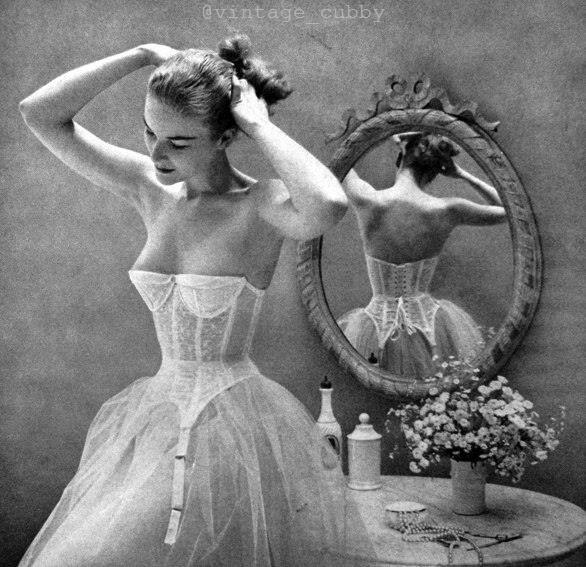 Vogue US, 1951 .