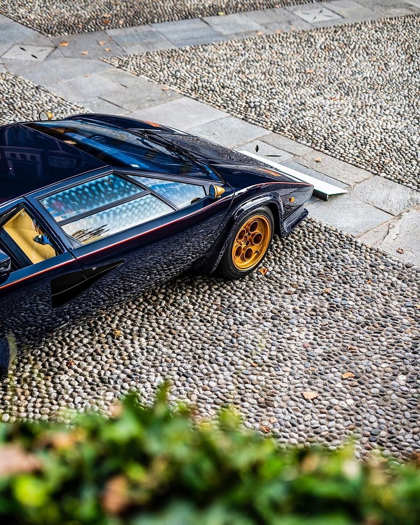 #Lamborghini@autocult - 4