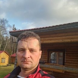 Олег, 53, Суворов