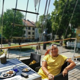 Gerda, 56, 