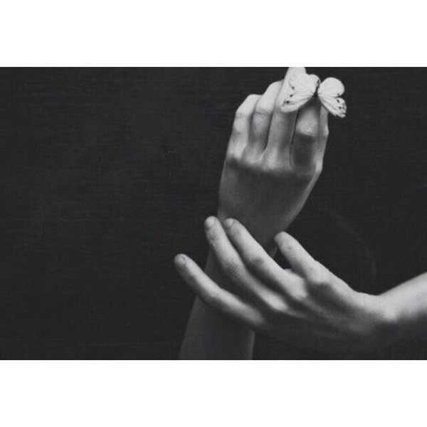 — Каждый день я думаю, как меня все это достало. Но по сути, все хорошо. Просто кого-то не хватает.