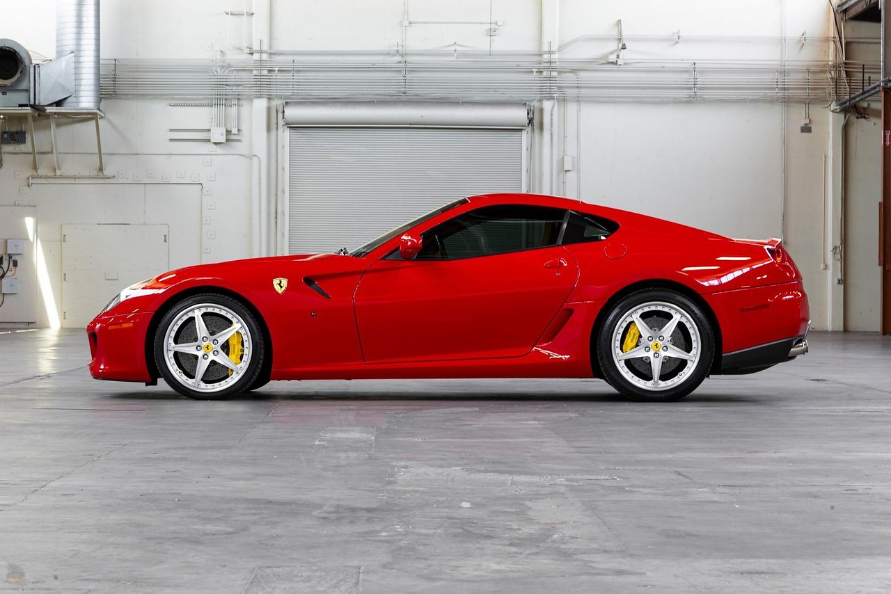 #Ferrari@autocult - 4