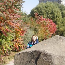 Nana Kugultinova, �����������, 77 ���