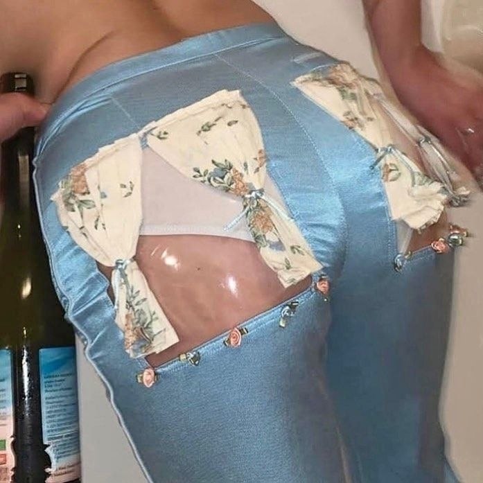  , -  ?   ?