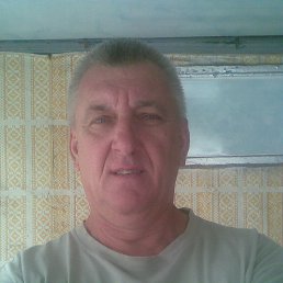 Олег, 67, Прилуки