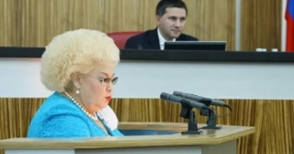 Похоже с Петренко они к одному парикмахеру ходят Девочки, записываемся на химию))))) - 3