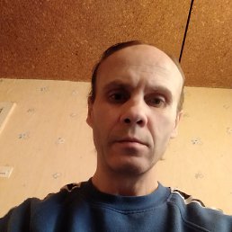 Oleg, 49, 