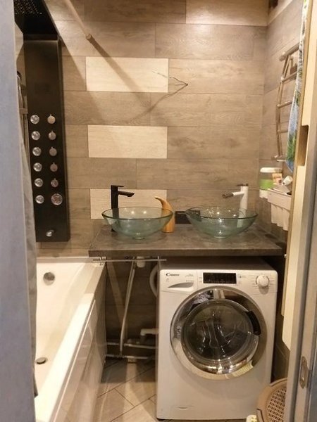 Кто там говорил, что девушки слабый пол) Вот Вам мастерица, девушка сама сделала ремонт в ванной - 5