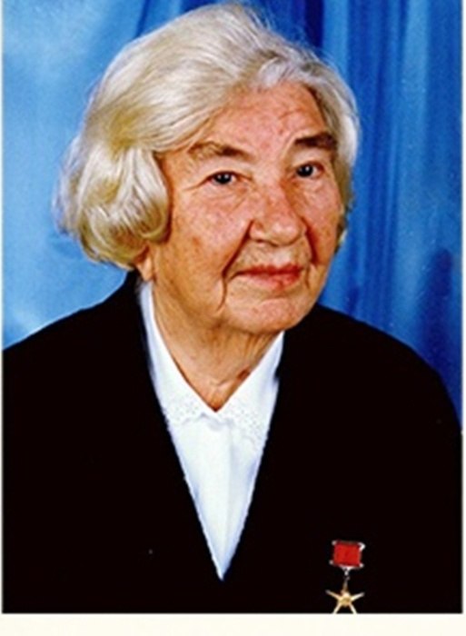 Вера Васильевна Лаврова, (5 октября 1915 - 18 апреля 2000) - Герой Социалистического Труда, главный ...