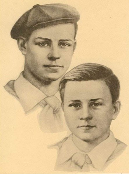 Их вырастил Сталин на верность народу... 5 декабря 1942 года в г. Николаеве (Украинская ССР) ...