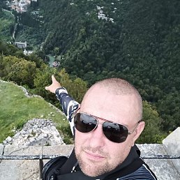 Vadim, , 42 