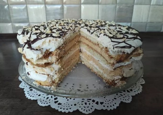 ТОРТ " ПРЕКРАСНАЯ МАРИЯ" Тесто: 300 гр.слив. маргарина или масла, 3 желтка (разд