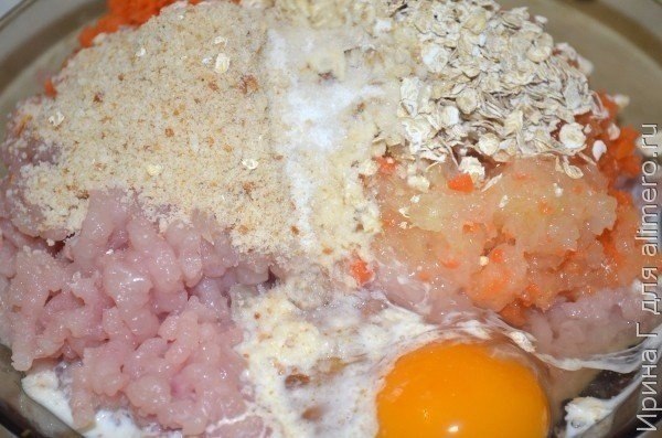 КОТЛЕТКИ-ОБМАНКИ ИЗ КУРИЦЫ И МОРКОВИ. Кажется, банальнее котлет, вряд ли можно придумать блюдо. Но и ... - 3