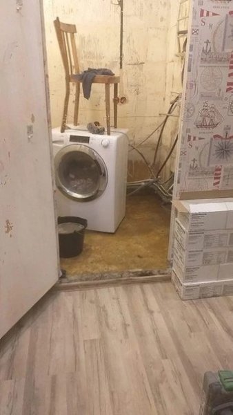 Кто там говорил, что девушки слабый пол) Вот Вам мастерица, девушка сама сделала ремонт в ванной - 2