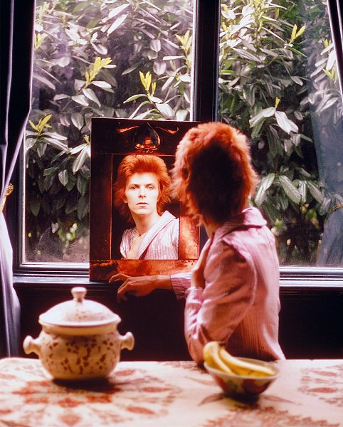 Дэвид Боуи / Зигги Стардаст в объективе Мика Рока, 1972-73 годы. Фото: Mick Rock/Courtesy of the ... - 2