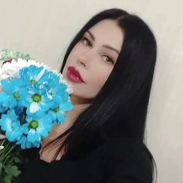 Darya, 35,  