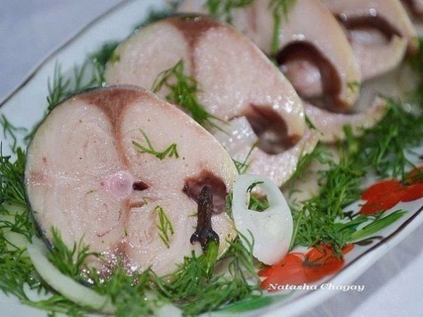 В таком маринаде скумбрия не уступает по вкусу красной рыбе .Ингредиеты:- Скумбрия (замороженная, ...