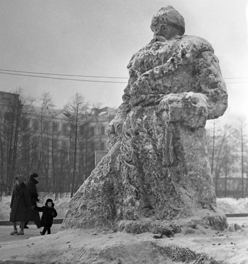 Ледяная скульптура Деда Мороза на | Назад в СССР | Фотострана | Пост ...