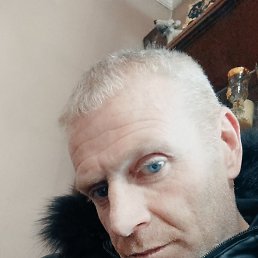 Mikael, , 45 