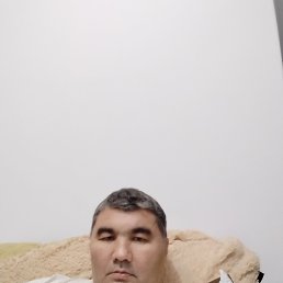 Nurzhan, 39, 