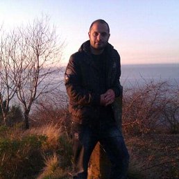 Serdar, 39, 