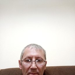 Leonid, 48 ,  