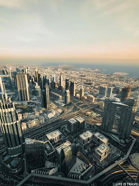 Невероятный вид, открывающийся с самого высокого здания в мире - Burj Khalifa - 5