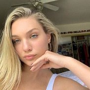 Danielle, 37 , 